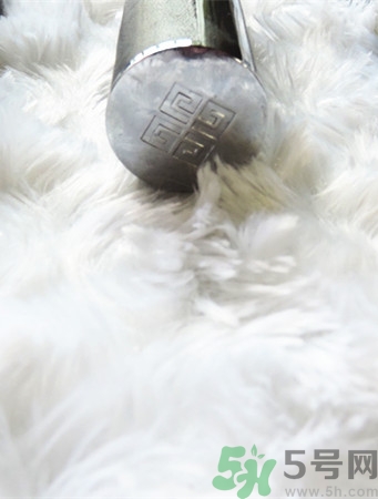紀(jì)梵希小羊皮口紅多少錢(qián)?紀(jì)梵希小羊皮口紅專(zhuān)柜價(jià)格
