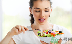 秋季如何保養(yǎng)腸胃？秋季吃什么對(duì)腸胃好？