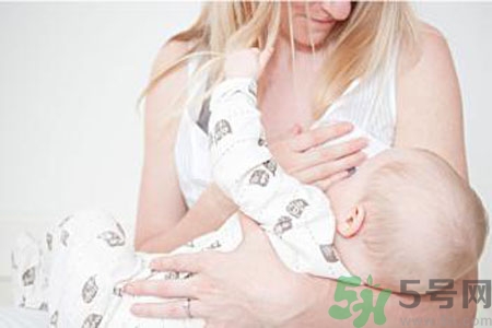 如何預防女性乳頭痛？女性需注意乳房的哪些問題？