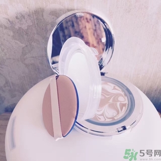 age20s粉底霜怎么用？愛紀(jì)二十粉底霜使用方法