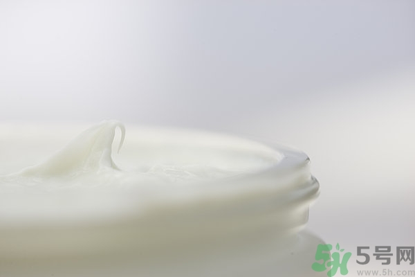 妝前乳有必要用嗎？妝前乳什么時候用？