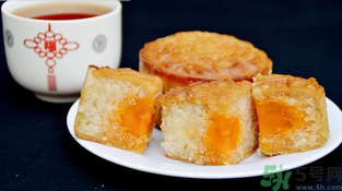 月餅吃多了會怎么樣？哪些人不宜吃月餅？