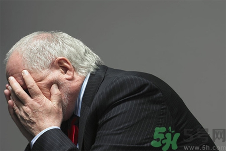 男性更年期的表現(xiàn)有哪些？怎么判斷男性更年期？