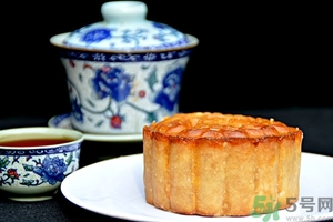 月餅的熱量高嗎？吃一個(gè)月餅會(huì)長(zhǎng)胖嗎？