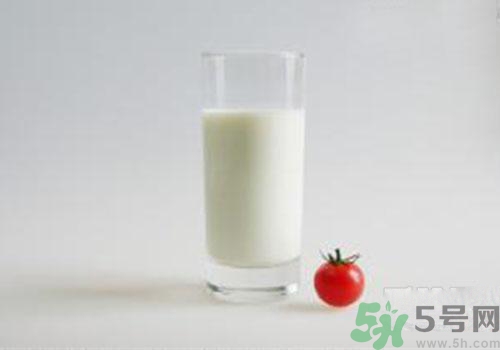 喝純牛奶會(huì)上火嗎？喝純牛奶有什么壞處？