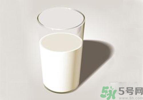 喝純牛奶會(huì)上火嗎？喝純牛奶有什么壞處？