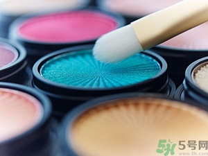 眼影可以當(dāng)眉粉用嗎？眼影可以當(dāng)鼻影用嗎？