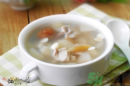 麥冬泡水喝的功效有哪些？麥冬泡水有什么禁忌？