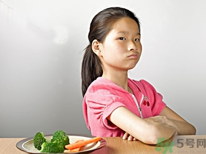 寶寶挑食不愛吃飯怎么辦？寶寶挑食怎么辦？