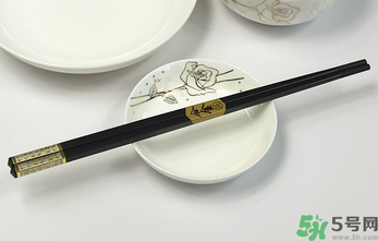 合金筷子用的什么材料？合金筷子和不銹鋼筷子哪個(gè)好？