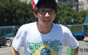 15歲男孩的標(biāo)準(zhǔn)身高應(yīng)該多高？15歲男孩的標(biāo)準(zhǔn)身高體重