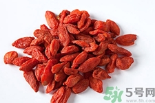 枸杞子泡酒可以壯陽(yáng)嗎？枸杞子泡酒有副作用嗎？