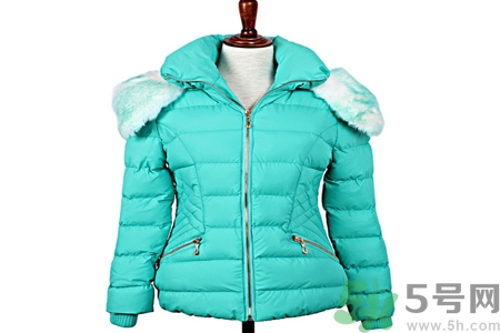 羽絨服怎么洗？白色羽絨服怎么洗？