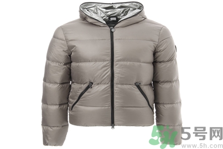 羽絨服日常如何保養(yǎng)？羽絨服局部清潔的方法有哪些？