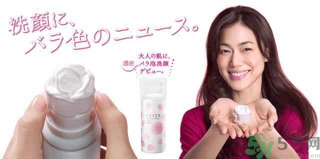 kanebo嘉娜寶玫瑰潔面乳怎么用？kanebo玫瑰洗面奶使用方法