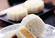 冰皮月餅和冰淇淋月餅有什么區(qū)別？冰皮月餅和冰淇淋月餅?zāi)膫€(gè)好吃？