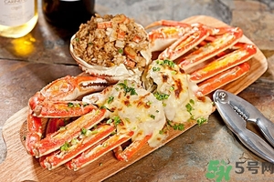 蘋(píng)果和螃蟹能一起吃嗎？吃螃蟹不能吃什么水果和食物？