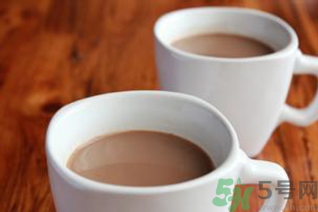為什么喝奶茶后睡不著覺？喝奶茶會失眠怎么辦？
