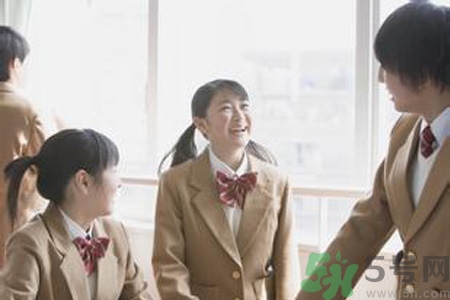 初中生女生的標準胸圍是多少？初中女生正常胸圍是多少？