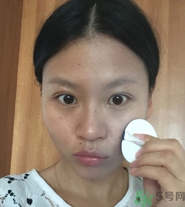 夢妝凈致氣墊粉底液多少錢？夢妝桃花遮瑕氣墊價(jià)格