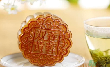 蓮蓉月餅的餡料是什么？蓮蓉月餅的餡料怎么做？