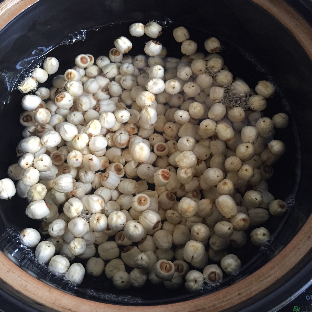 蓮蓉月餅的餡料是什么？蓮蓉月餅的餡料怎么做？