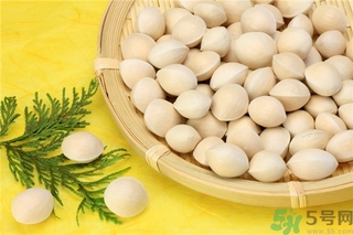 白果什么時候成熟？沒熟的白果能不能吃？