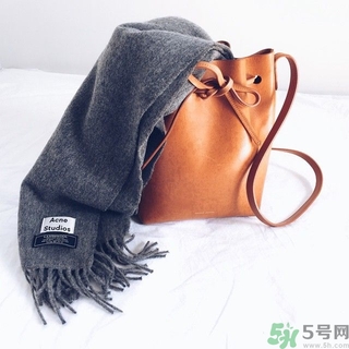Mansur Gavriel水桶包價(jià)格多少錢？Mansur Gavriel水桶包尺寸大小