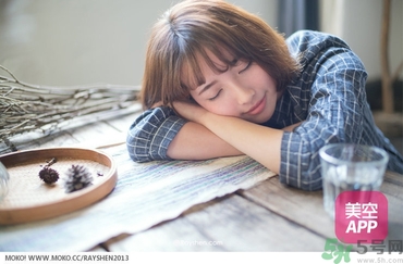 紋眉后多久恢復(fù)自然？紋眉多久能變得自得自然？