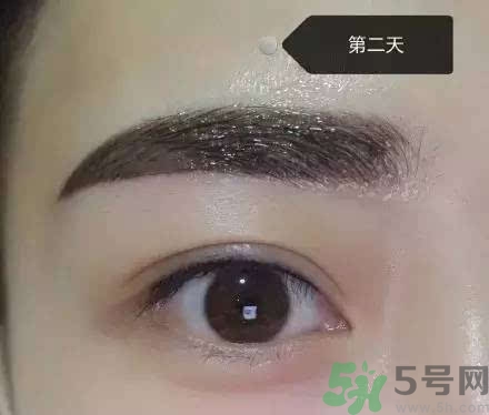 紋眉后多久恢復(fù)自然？紋眉多久能變得自得自然？