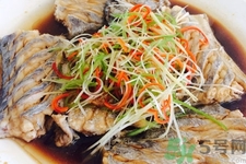 如何挑選新鮮魚？怎樣吃到不被污染的魚？