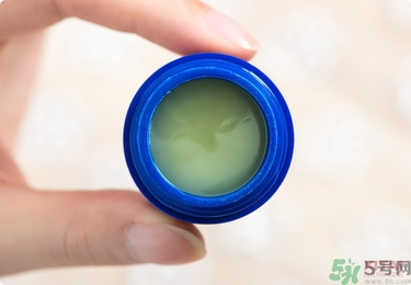Blistex碧唇小藍罐好用嗎？怎么用？