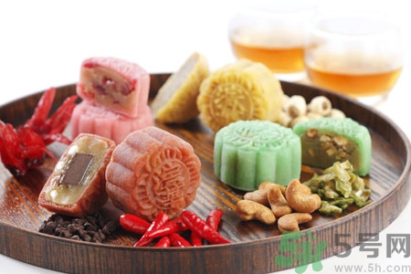 吃月餅可以和什么搭配？吃月餅搭配哪些食物最好？