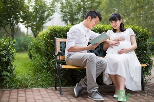 科學(xué)的胎教方法有哪些？怎么胎教培養(yǎng)聰明寶寶？
