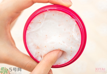 資生堂護(hù)手霜怎么樣？資生堂護(hù)手霜100g紅罐好用嗎？