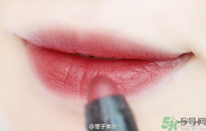 韓孝珠妝怎么化？韓孝珠韓式清新裸妝怎么化？