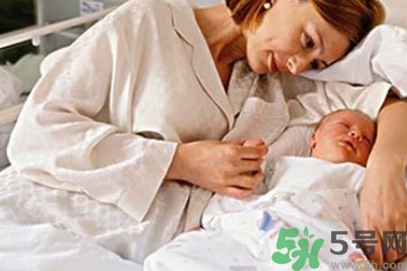 秋天怎么坐月子？秋天坐月子需要注意什么？
