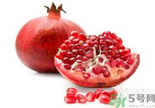 吃石榴手變黑是怎么回事？吃石榴手變黑怎么洗掉？