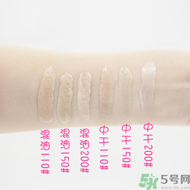 revlon露華濃粉底液怎么樣？露華濃粉底液色號選擇與試色