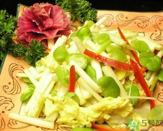 韭黃可以和螃蟹一起吃嗎？韭菜可以和螃蟹一起吃嗎？