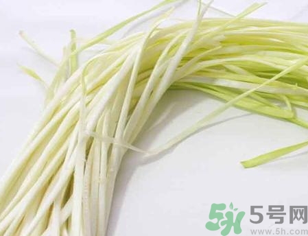 韭黃是蒜黃嗎？韭黃和蒜黃的區(qū)別？