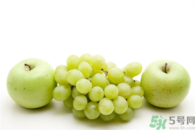 葡萄和蘋果可以一起吃嗎？葡萄和蘋果可以一起榨汁嗎？
