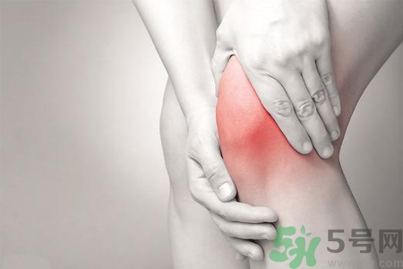 來(lái)月經(jīng)前膝蓋疼怎么回事？月經(jīng)膝蓋疼怎么辦？