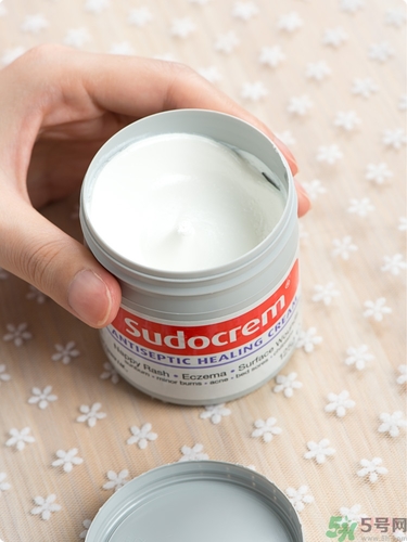 Sudocrem屁屁霜怎么用？sudocrem屁屁霜初生寶寶能用嗎？