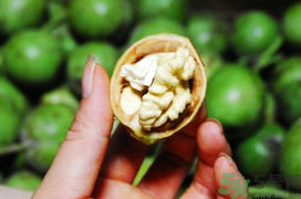 新鮮核桃上火嗎？吃新鮮核桃會(huì)上火嗎？