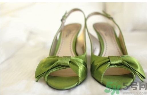 結(jié)婚可以穿綠色衣服嗎？結(jié)婚為什么穿綠鞋子？