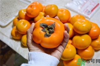柿子和螃蟹一起吃有毒嗎？柿子不能和什么同食？