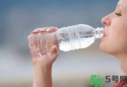 皮膚不白是什么原因？皮膚不白怎么辦
