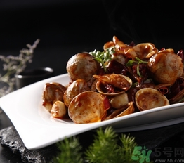 蜆子黑色東西是什么？蜆子肉里面黑色的東西能吃嗎？