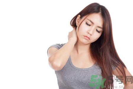 脖子疼可以刮痧嗎？脖子疼刮痧有用嗎？